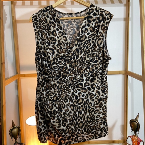 Animal Print Tops. Size- XL - Picture 4 of 8
